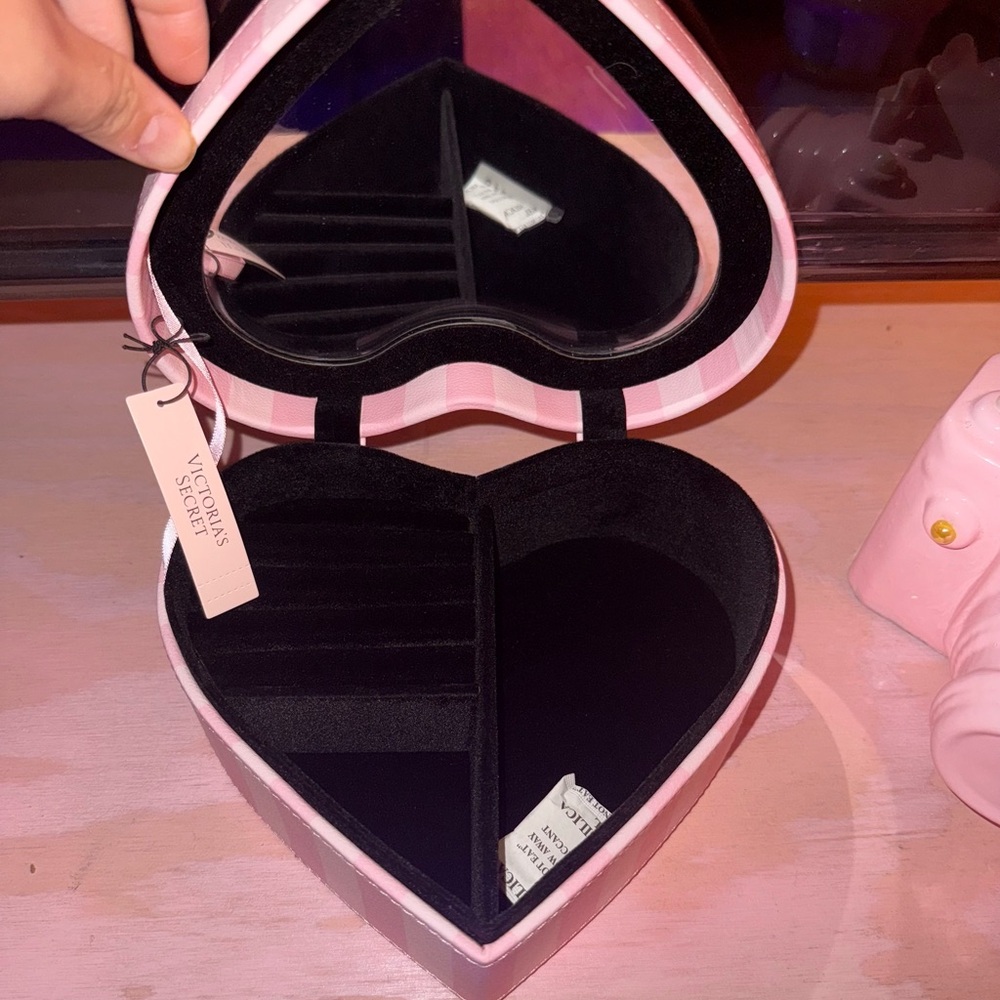 Victoria's Secret Pink and White Heart Bag - Picture 4 of 6